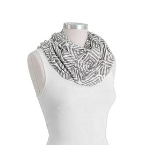 Bebe Au Lait Nursing Infinity Scarf